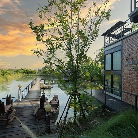 Falik Farm Stay Ayutthaya Eksteriør billede