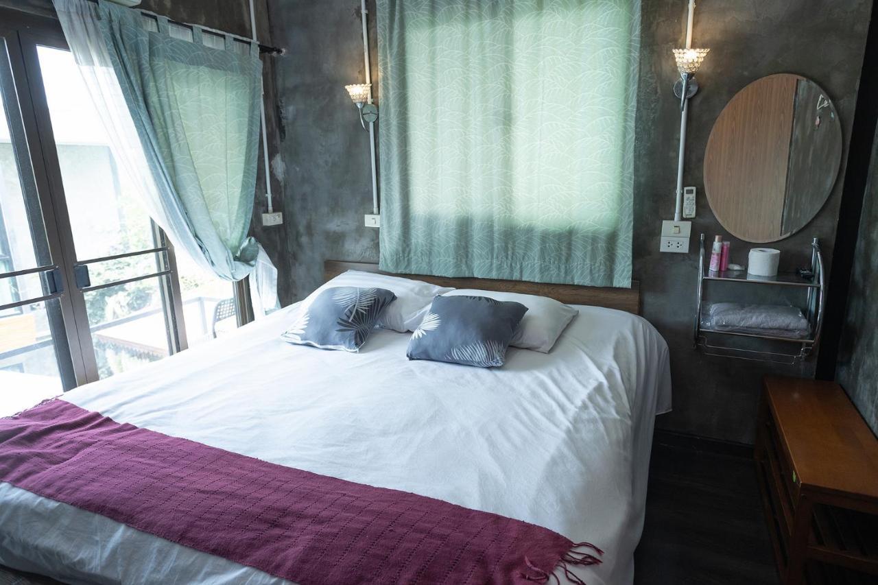 Falik Farm Stay Ayutthaya Eksteriør billede