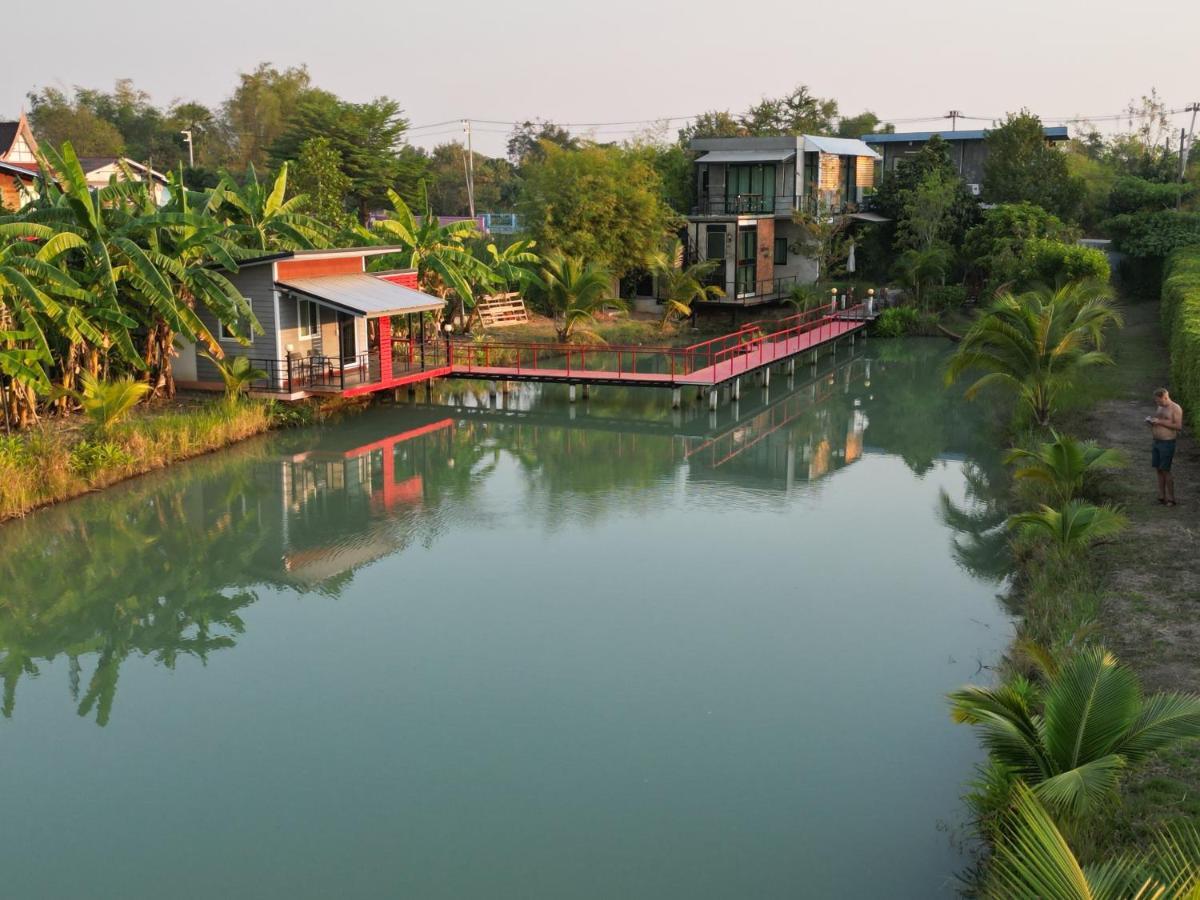 Falik Farm Stay Ayutthaya Eksteriør billede