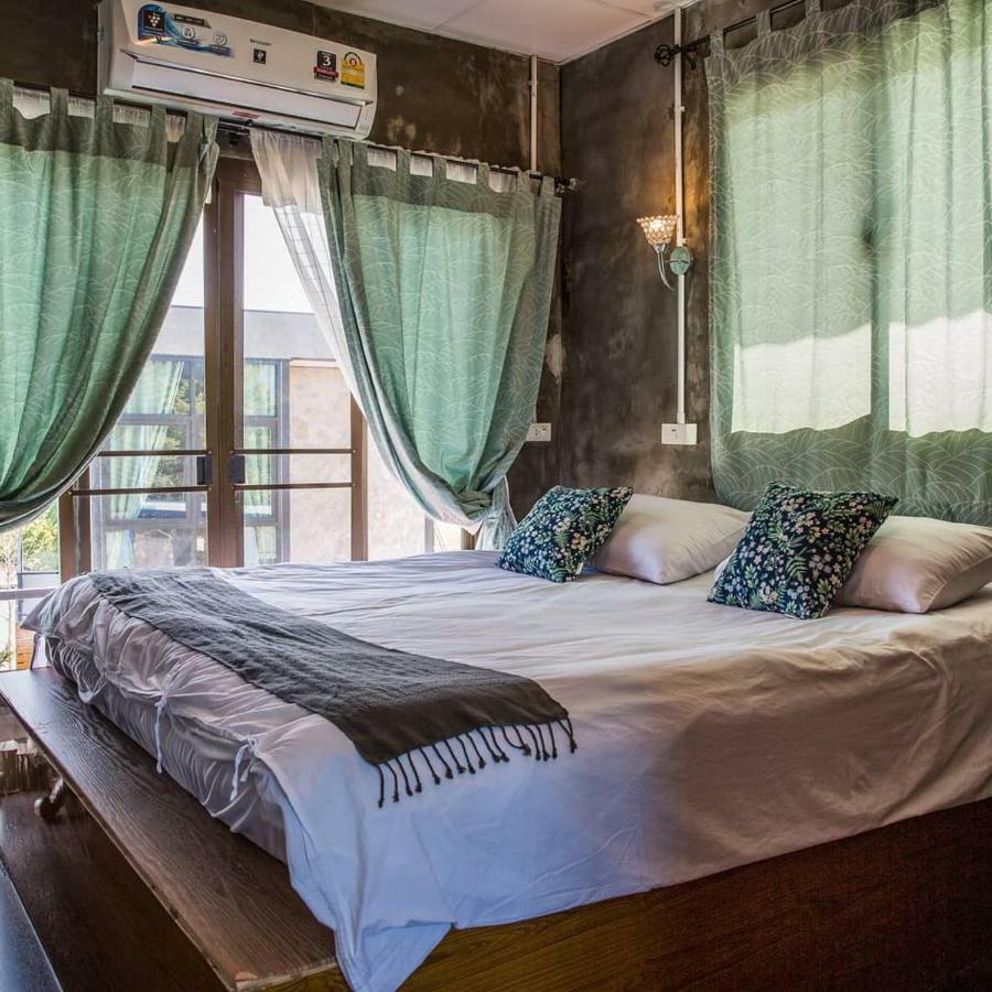 Falik Farm Stay Ayutthaya Eksteriør billede